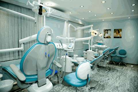 Jobs in Cosmetic Dentistry Center - reviews
