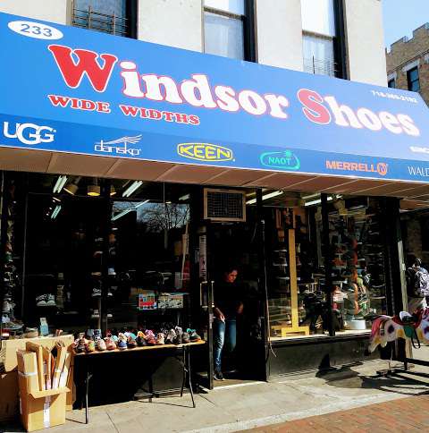 Jobs in Windsor Shoes - reviews